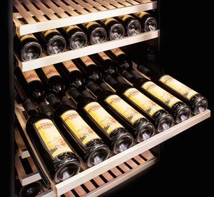 Винный шкаф Дунавокс DX-181.490DBK фото 3 в Краснодаре Винный шкаф Dunavox DX-181.490DBK фото 3 в Краснодаре