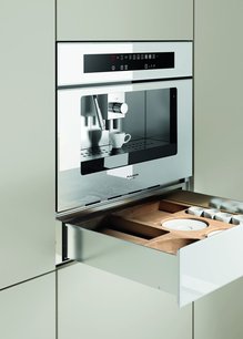 Встраиваемая кофемашина Фулгор Милано LCM 4509 TC WH фото 2 в Краснодаре Встраиваемая кофемашина Fulgor Milano LCM 4509 TC WH фото 2 в Краснодаре