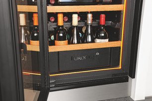 Встраиваемый монотемпературный винный шкаф V-INSP-S EuroCave I-090017-S фото 2 в Краснодаре