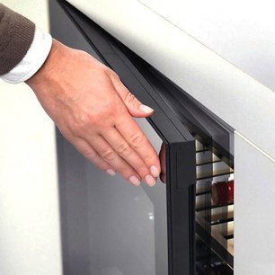 Винный шкаф Дунавокс DVN-109.291DB.TO фото 4 в Краснодаре Винный шкаф Dunavox DVN-109.291DB.TO фото 4 в Краснодаре