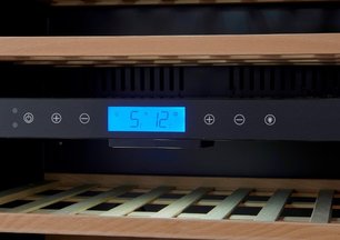 Встраиваемый под столешницу винный шкаф Селлар Приват CP043-2TB фото 3 в Краснодаре Встраиваемый под столешницу винный шкаф CellarPrivate CP043-2TB фото 3 в Краснодаре