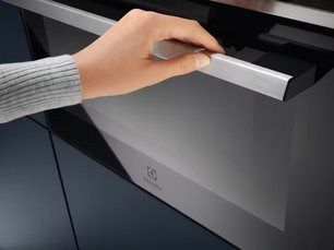 Встраиваемая микроволновая печь Электролюкс EVM8E08X фото 4 в Краснодаре Встраиваемая микроволновая печь Electrolux EVM8E08X фото 4 в Краснодаре