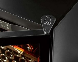 Встраиваемый монотемпературный винный шкаф EuroCave V-059 K-800014-S фото 3 в Краснодаре