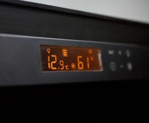 Монотемпературный винный шкаф EuroCave V-PURE-L P-300048-L фото 2 в Краснодаре