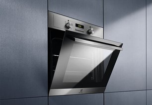 Духовой шкаф Электролюкс EOH3C00BX фото 3 в Краснодаре Духовой шкаф Electrolux EOH3C00BX фото 3 в Краснодаре