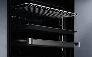 Духовой шкаф Electrolux OKC8H39WX фото 2 в Краснодаре