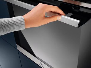 Духовой шкаф Электролюкс EOA9S31CX фото 3 в Краснодаре Духовой шкаф Electrolux EOA9S31CX фото 3 в Краснодаре