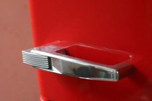 Холодильник Смег FAB30R7 фото 4 в Краснодаре Холодильник Smeg FAB30R7 фото 4 в Краснодаре