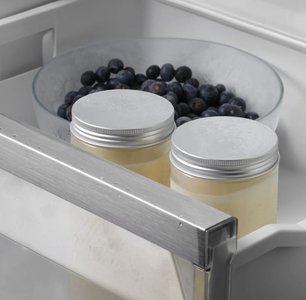 Встраиваемая морозильная камера Фауцуг Freezer V4000 178N FR4T-53003 фото 4 в Краснодаре Встраиваемая морозильная камера V-ZUG Freezer V4000 178N FR4T-53003 фото 4 в Краснодаре