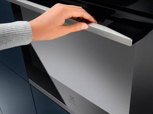 Духовой шкаф Электролюкс KOAAS31CX фото 3 в Краснодаре Духовой шкаф Electrolux KOAAS31CX фото 3 в Краснодаре