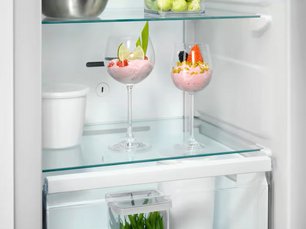 Встраиваемая морозильная камера AEG TB7NA181EC фото 4 в Краснодаре