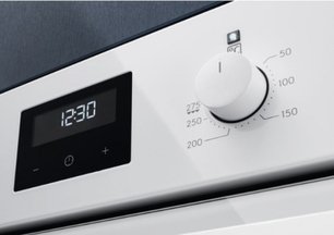 Духовой шкаф Electrolux OEF 3H70 TW фото 3 в Краснодаре