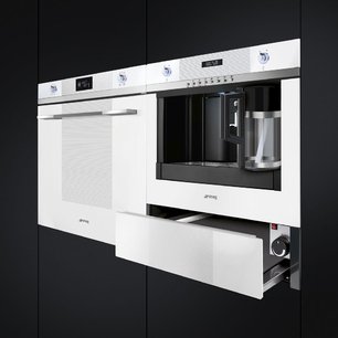 Кофемашина Смег CMSC451B фото 2 в Краснодаре Кофемашина Smeg CMSC451B фото 2 в Краснодаре