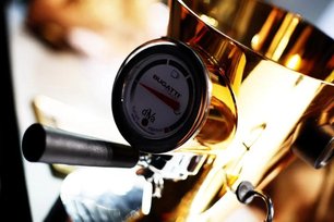 Кофеварка Бугатти DIVA Gold фото 4 в Краснодаре Кофеварка Bugatti DIVA Gold фото 4 в Краснодаре