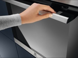 Духовой шкаф Электролюкс EOF3H40BX фото 3 в Краснодаре Духовой шкаф Electrolux EOF3H40BX фото 3 в Краснодаре