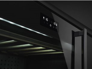 Винный шкаф Смег CVI638LWN2 фото 3 в Краснодаре Винный шкаф Smeg CVI638LWN2 фото 3 в Краснодаре