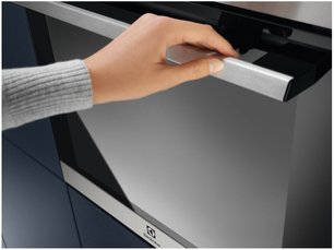 Духовой шкаф Электролюкс EOH3H00BX фото 4 в Краснодаре Духовой шкаф Electrolux EOH3H00BX фото 4 в Краснодаре