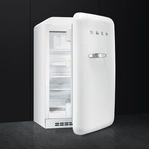 Холодильник Смег FAB10RB фото 2 в Краснодаре Холодильник Smeg FAB10RB фото 2 в Краснодаре