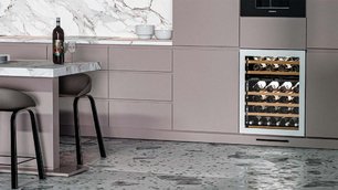 Встраиваемый винный шкаф Мэйвел MV46NH-KWT2 фото 4 в Краснодаре Встраиваемый винный шкаф Meyvel MV46NH-KWT2 фото 4 в Краснодаре