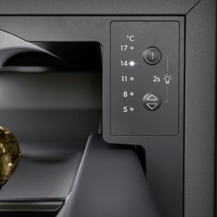 Выдвижной винный шкаф Дометик DrawBar 5S фото 3 в Краснодаре Выдвижной винный шкаф Dometic DrawBar 5S фото 3 в Краснодаре