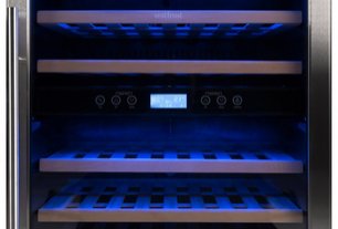 Винный шкаф Вестфрост VFWC150Z2 фото 3 в Краснодаре Винный шкаф Vestfrost VFWC150Z2 фото 3 в Краснодаре