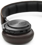 Наушники Бэнг Олуфсен BeoPlay H8 Gray Hazel фото 4 в Краснодаре Наушники Bang & Olufsen BeoPlay H8 Gray Hazel фото 4 в Краснодаре