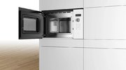 Встраиваемая микроволновая печь Bosch BFL524MW0 фото 3 в Краснодаре
