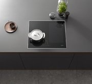 Индукционная панель конфорок с сенсорным управлением Miele KM7464 FR фото 3 в Краснодаре