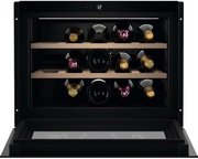 Встраиваемый винный шкаф Electrolux KBW6T фото 2 в Краснодаре