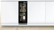 Встраиваемый винный шкаф Bosch KUW20VHF0 фото 3 в Краснодаре