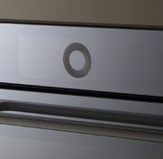 Духовой шкаф V-ZUG Combair V6000 45P C6T-21059 черное стекло фото 2 в Краснодаре