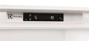 Холодильник Electrolux ENC2813AOW фото 2 в Краснодаре
