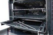 Встраиваемый электрический духовой шкаф Kaiser EH 6338 W фото 3 в Краснодаре