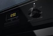 Духовой шкаф Electrolux EOD3H50BK фото 3 в Краснодаре