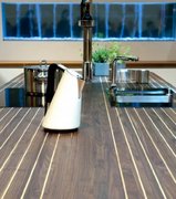 Электрочайник Бугатти Kettle Vera Leather Cream фото 3 в Краснодаре Электрочайник Bugatti Kettle Vera Leather Cream фото 3 в Краснодаре