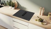 Индукционная варочная панель с вытяжкой Bosch PVQ695H26E фото 2 в Краснодаре
