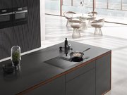 Индукционная варочная панель с вытяжкой Miele KMDA 7634 FL фото 2 в Краснодаре