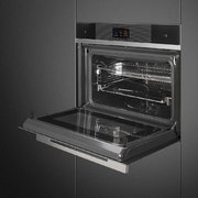 Компактный духовой шкаф с пароваркой Smeg SF4104WVCPN фото 4 в Краснодаре