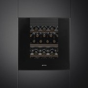 Встраиваемый холодильный шкаф для вина Smeg CVI129B3 фото 2 в Краснодаре
