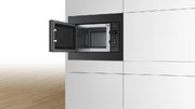Встраиваемая микроволновая печь Bosch BFL523MB4 фото 3 в Краснодаре