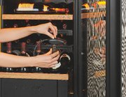 Встраиваемый двухтемпературный винный шкаф EuroCave D-INSP-M I-090021-M фото 4 в Краснодаре