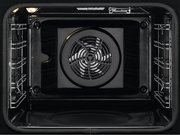 Духовой шкаф Electrolux EOC8P39WX фото 3 в Краснодаре