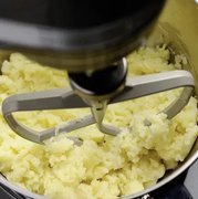 Миксер Китчен Эйд 5KSM150PSEAP фото 2 в Краснодаре Миксер KitchenAid 5KSM150PSEAP фото 2 в Краснодаре