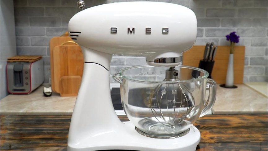 Стационарный миксер Smeg Стационарный миксер Smeg